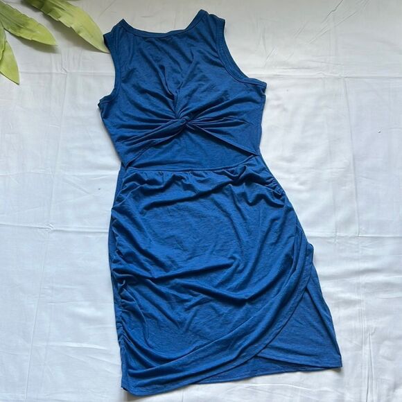 ⭐️TWIST Knot Front Bodycon Sleeveless Hollow Out Casual Mini Dress⭐️ - Picture 2 of 5